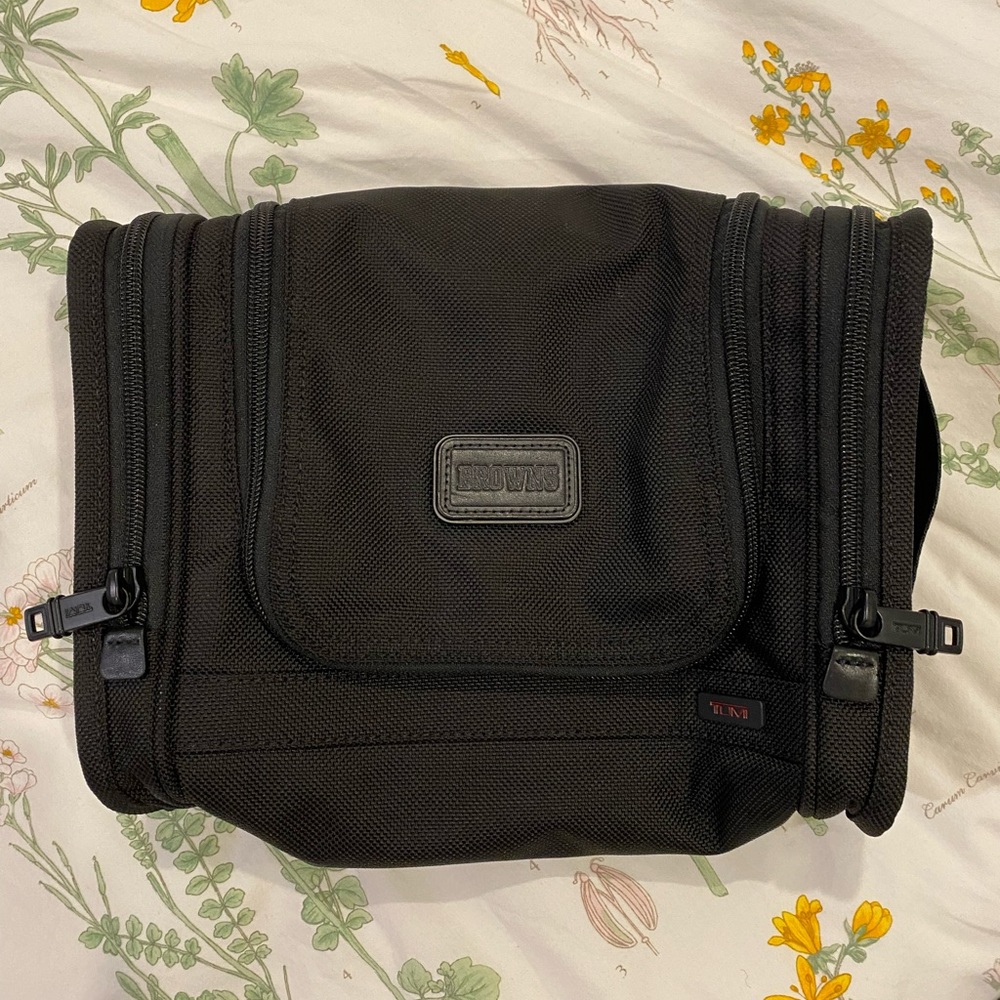Tumi Alpha 3 Hanging Travel Kit - **Cleveland Browns**